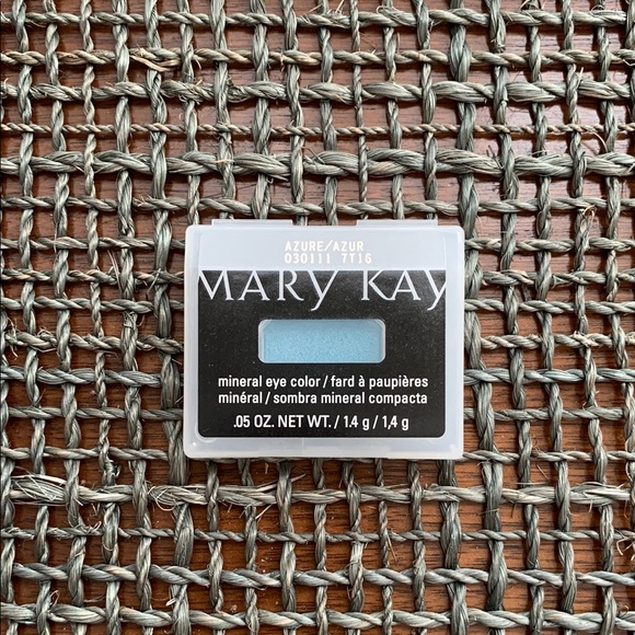 Mary Kay Other - Mary Kay NIP Azure Blue Mineral Eye Color